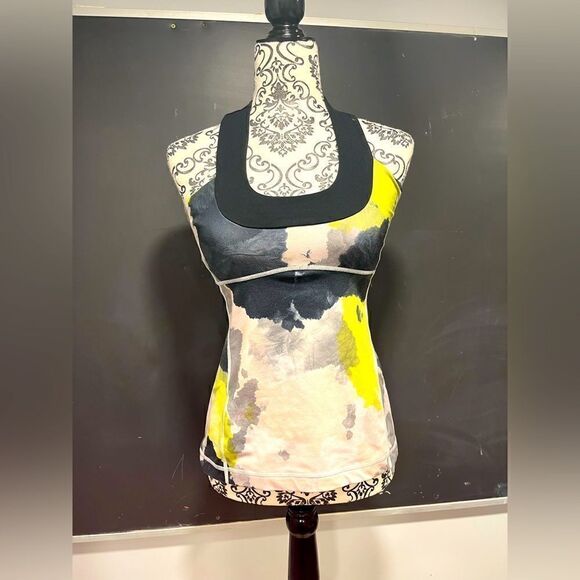 Lululemon Tank 081 - Picture 1 of 4